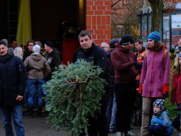 Weihnachtsbaumweitwurf