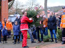 Weihnachtsbaumweitwurf